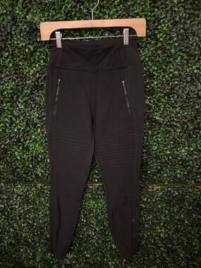 Athleta, Headlands Hybrid Moto Tight Black Size 2, Zip Ankle Moto Detail
